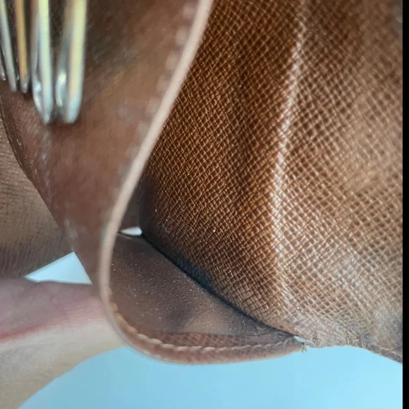 Louis Vuitton Monogram Key & Card Holder Case (6) - Picture 9 of 9